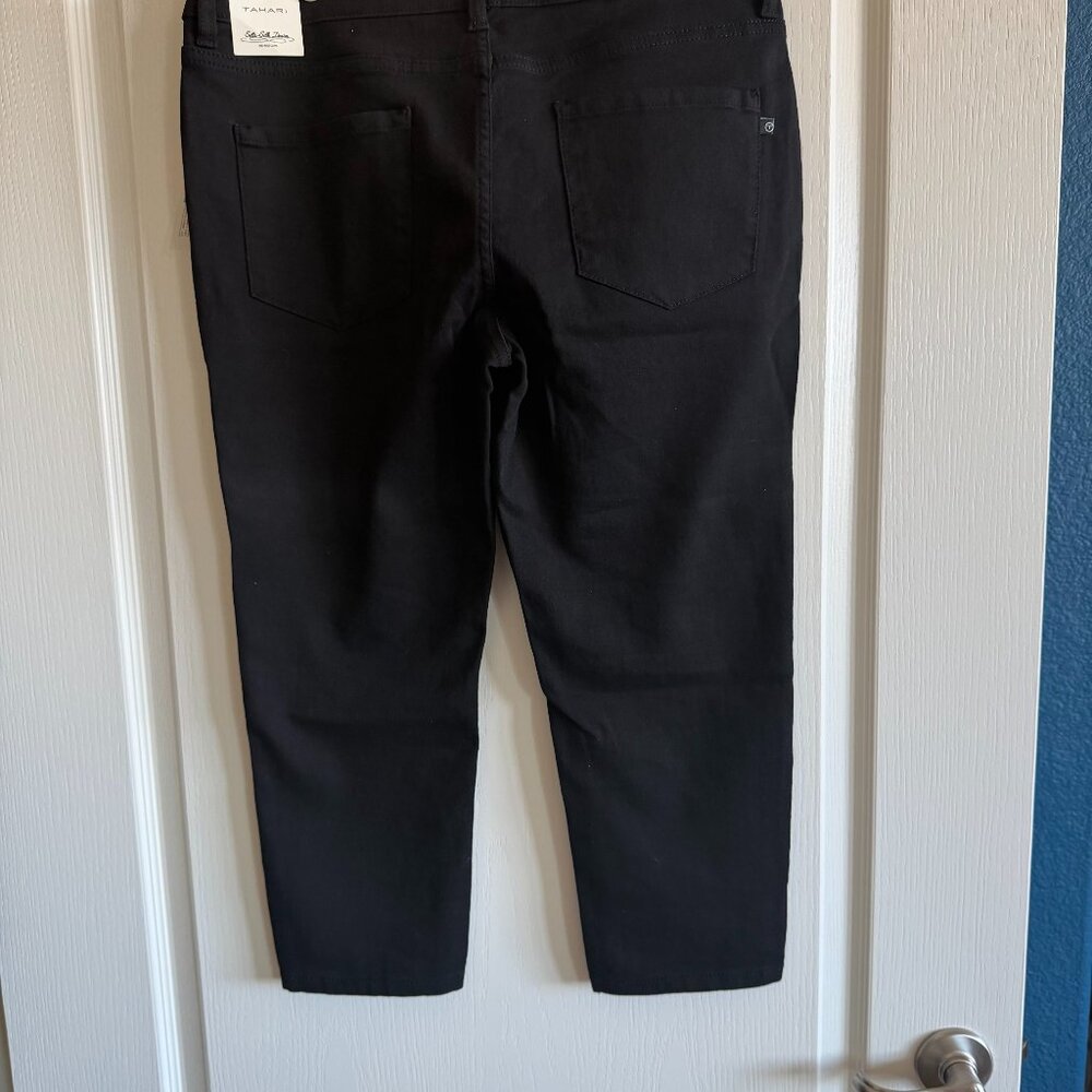 Tahari Seta Silk Denim mid-rise capri. Black, brand new with tags - Picture 2 of 2